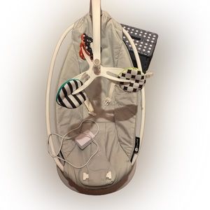 4 moms mamaroo swing